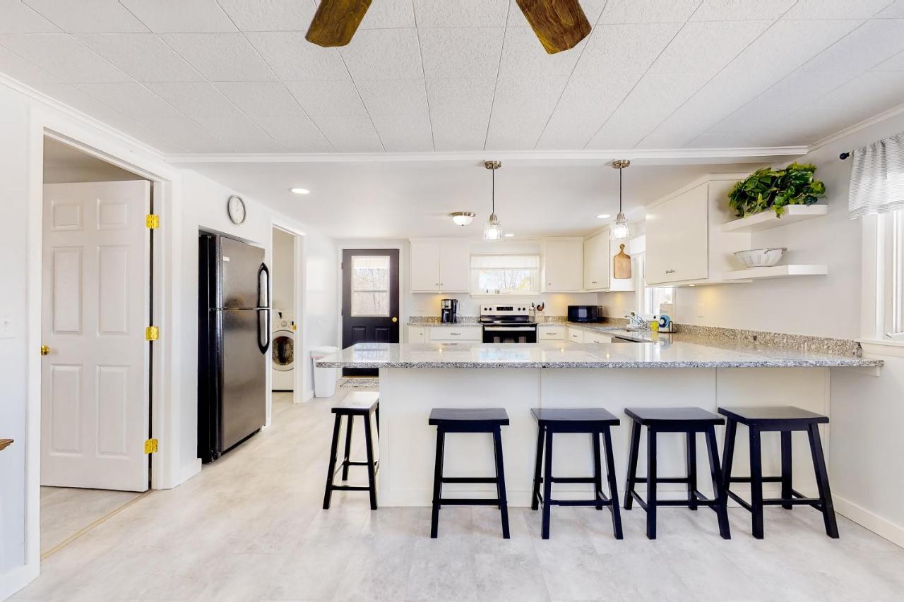 Finger Lakes Stunner Villa Dundee Exteriör bild