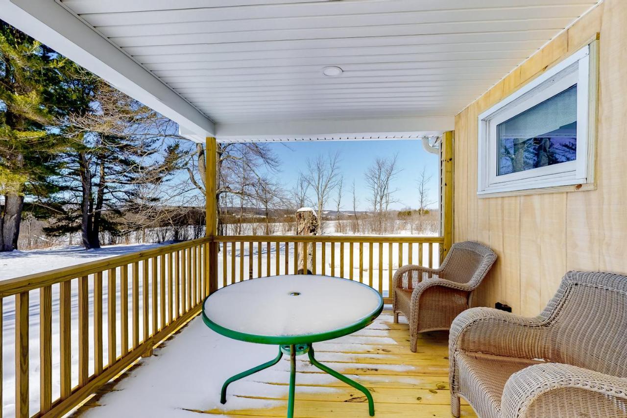 Finger Lakes Stunner Villa Dundee Exteriör bild